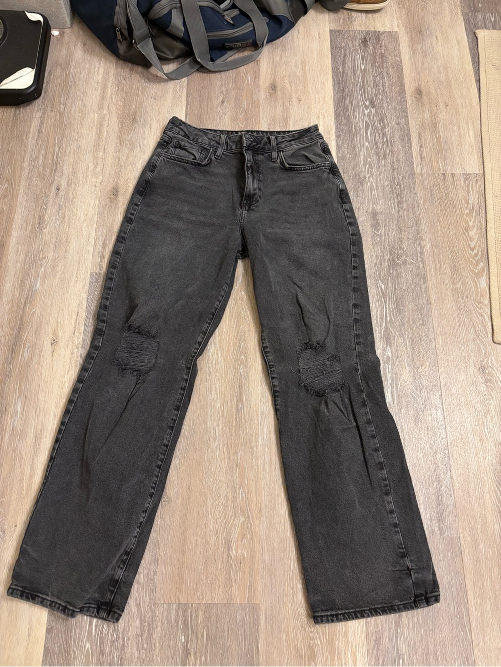 Forever 21 Black Distressed Straight-Leg Jeans – Size 28
